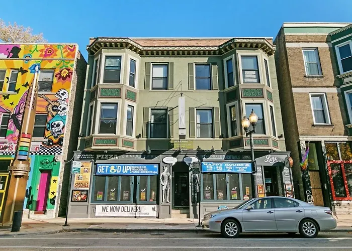 Feel The Vibe 2br Designer - Halsted 3d Chicago